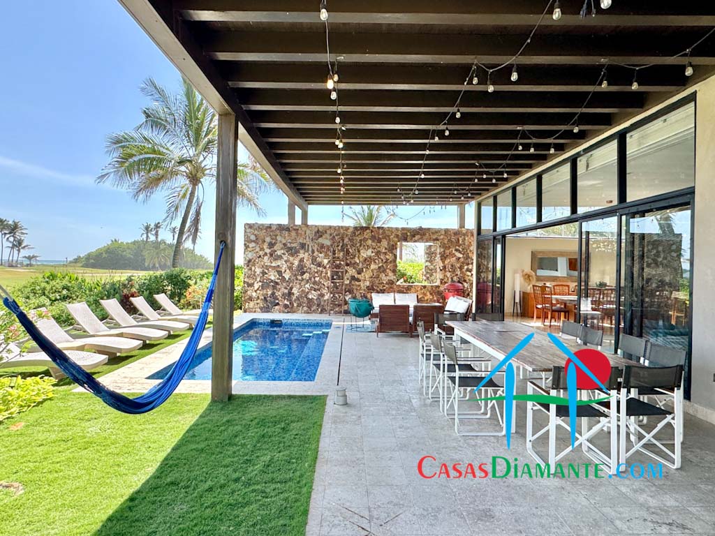 Delta 6 - Terraza, jardín y alberca 7
